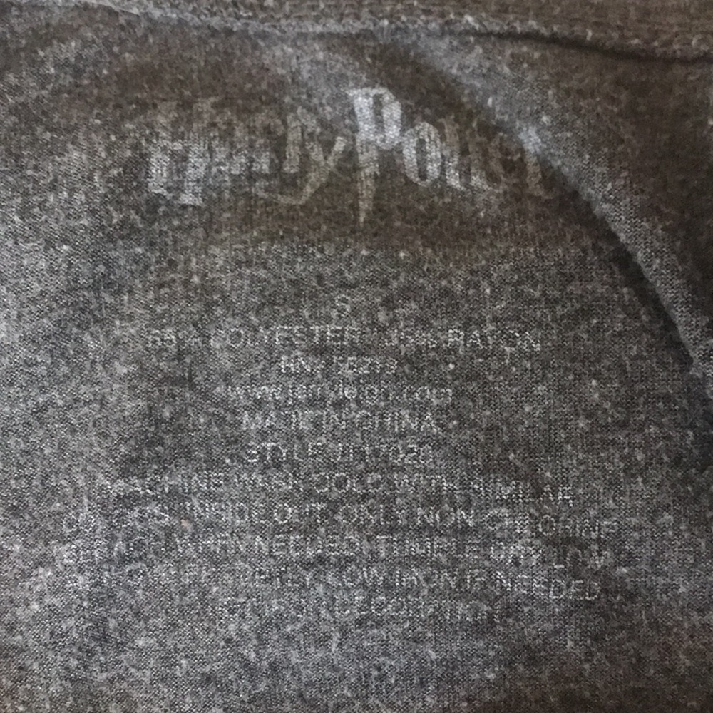 Hogwarts basic tee - Picture 2 of 3
